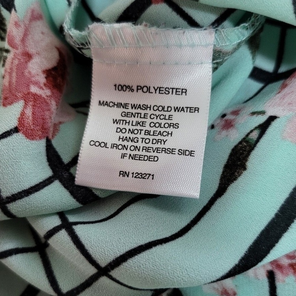 WishFull Park‎ Women's Floral Cool Green Plaid Blouse Size L - Picture 9 of 9